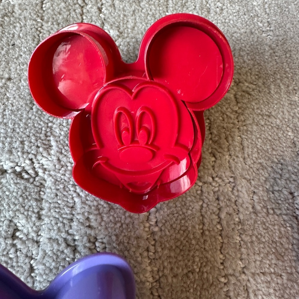 6 piece Disney Mickey Mouse Cookie Cutter Set - Picture 8 of 11
